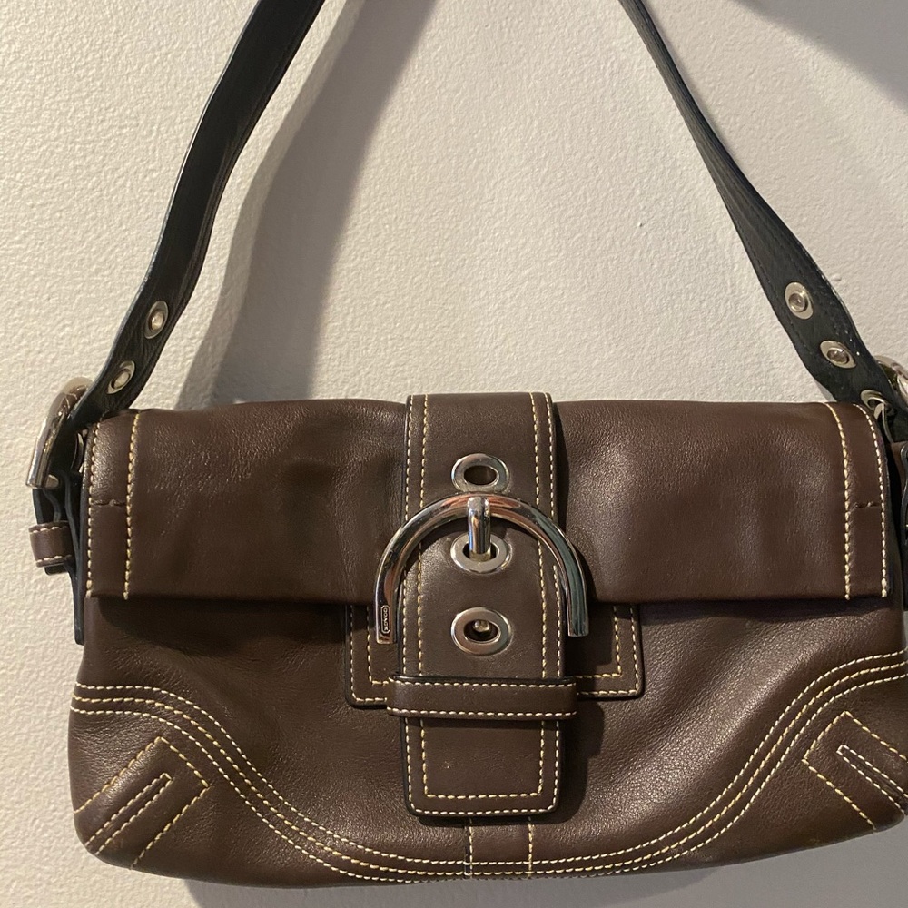 Coach leather shoulder bag